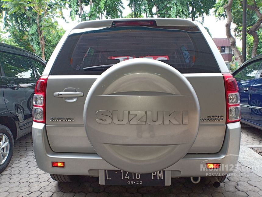 Jual Mobil  Suzuki  Grand  Vitara  2012  2 4 2 4 di Jawa Timur 