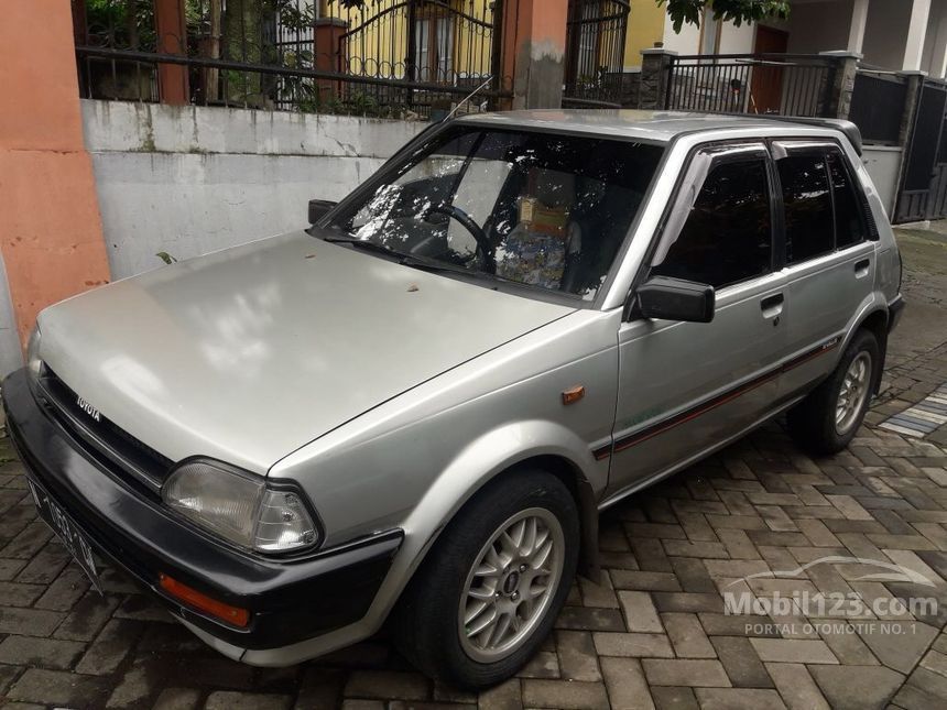 Jual Mobil Toyota Starlet 1989 1.3 di Jawa Timur Manual 