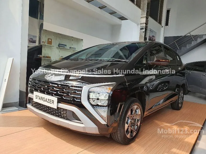 Jual Mobil Hyundai Stargazer 2023 Prime 1.5 di Banten Automatic Wagon Silver Rp 200.000.000