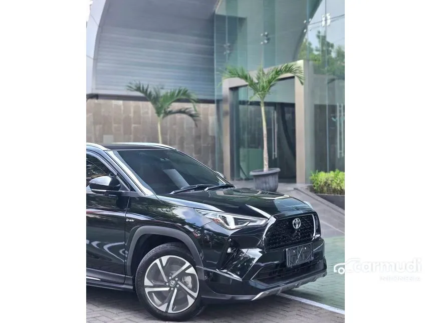2025 Toyota Yaris Cross S HV with GR Parts Aero Pkg SUV