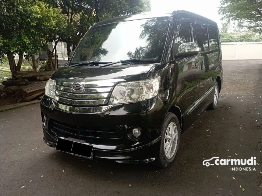 2015 Daihatsu Luxio X Van
