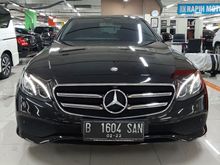 2017 Mercedes-Benz E300 2.0 Avantgarde Sedan