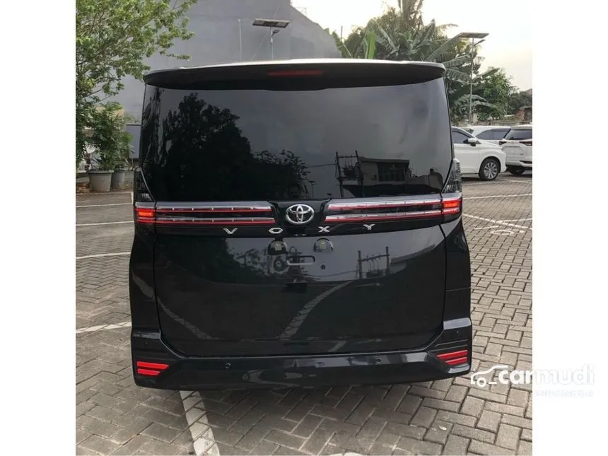 2024 Toyota Voxy Van Wagon