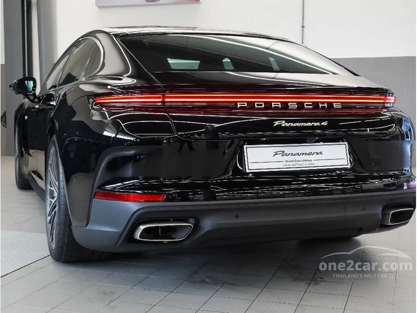 2025 Porsche PANAMERA 4 E-Hybrid Sedan