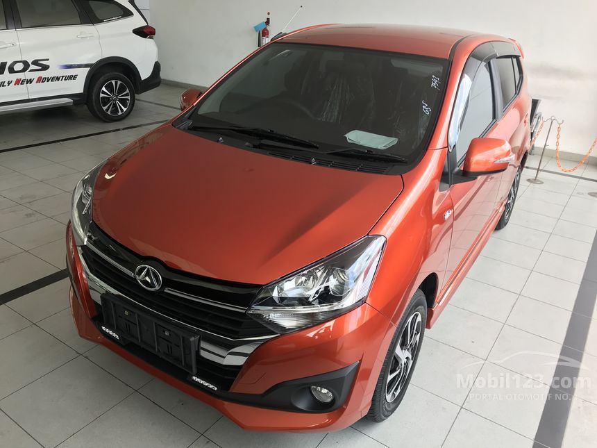 Jual Mobil  Daihatsu Ayla  2021 R 1 2 di Yogyakarta  