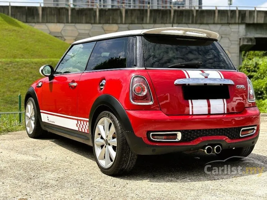 2011 MINI Cooper S Hatchback