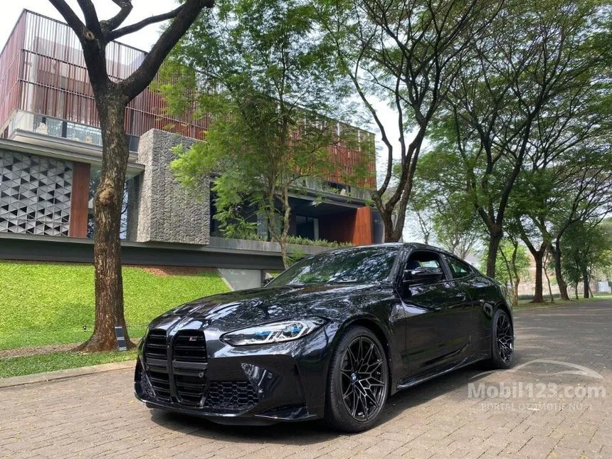 Jual Mobil BMW M4 2023 Competition 3.0 di DKI Jakarta Automatic Coupe Hitam Rp 2.575.000.000