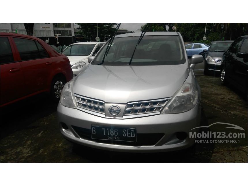 Jual Mobil Nissan Latio 2010 1.6 Manual 1.6 di DKI Jakarta 