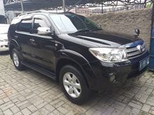 Toyota Fortuner 2.5 G 2010 AT Hitam , Top condition , Service Record resmi
