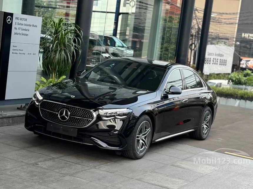 2025 Mercedes-Benz E300 AMG Line Sedan
