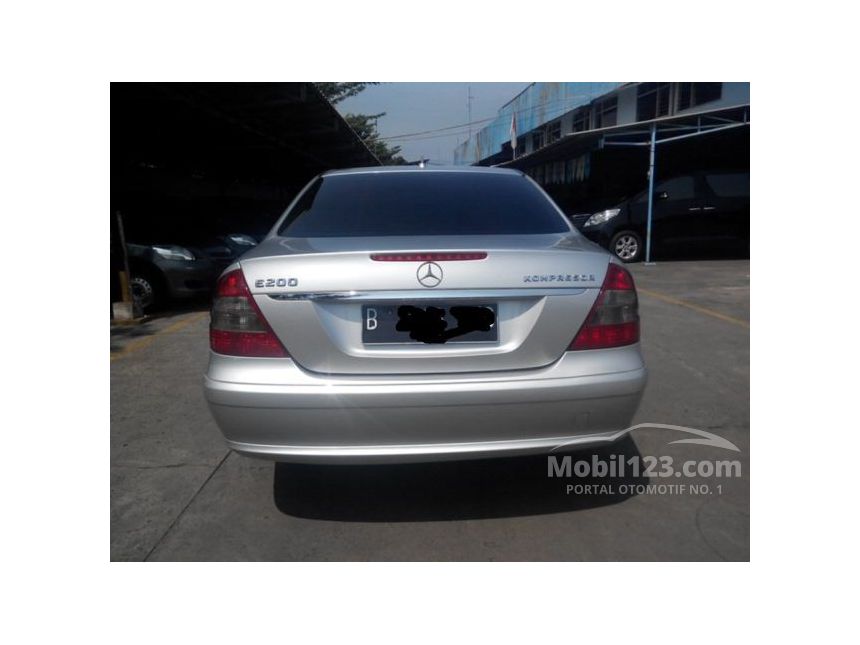 Jual Mobil Mercedes-Benz E200 2010 CGI 1.8 di Jawa Barat Automatic ...