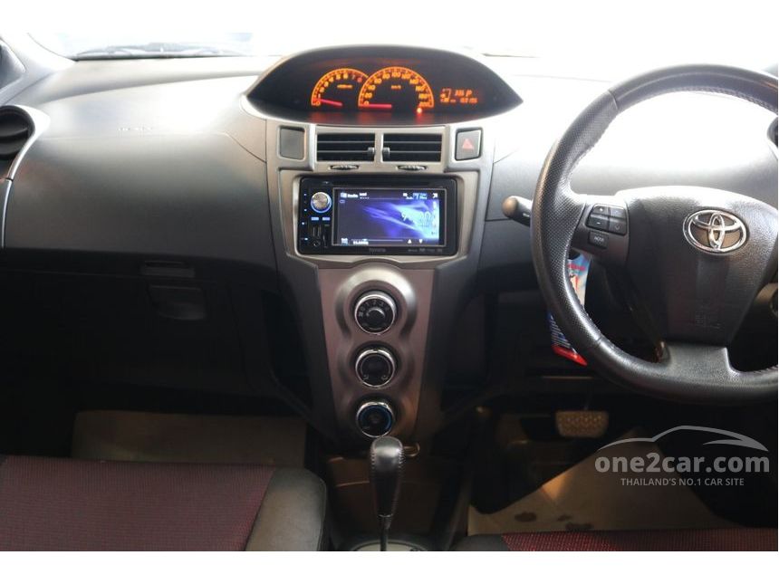 Toyota Yaris 2012 Rs 1 5 In กร งเทพและปร มณฑล Automatic Hatchback ส ขาว For 329 000 Baht 6038014 One2car Com