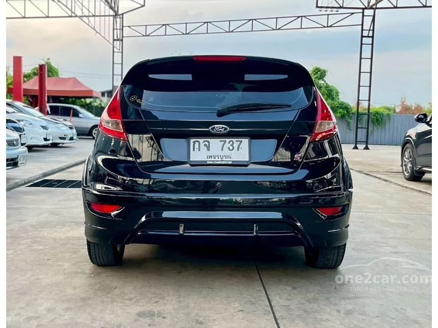 2013 Ford FIESTA Sport Hatchback