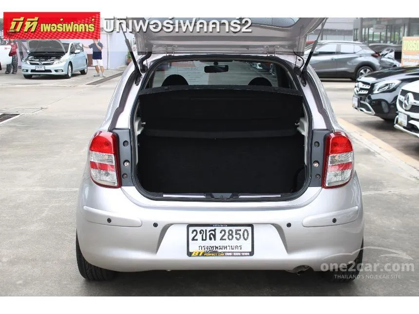 2011 Nissan MARCH VL Hatchback