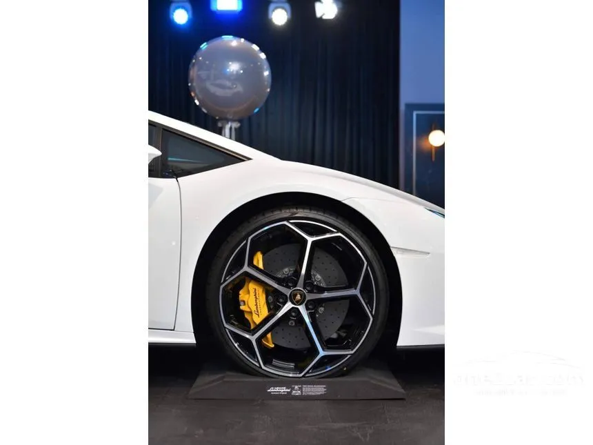2021 Lamborghini Huracan EVO Coupe