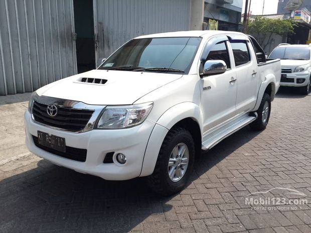 Toyota Hilux Mobil bekas dijual di Jawa-timur Indonesia 