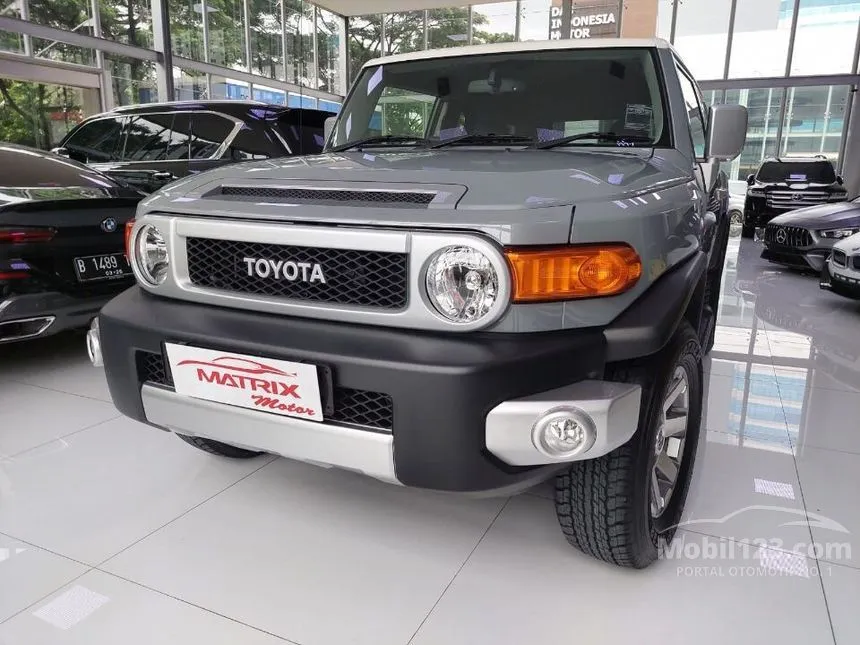 2022 Toyota FJ Cruiser SUV