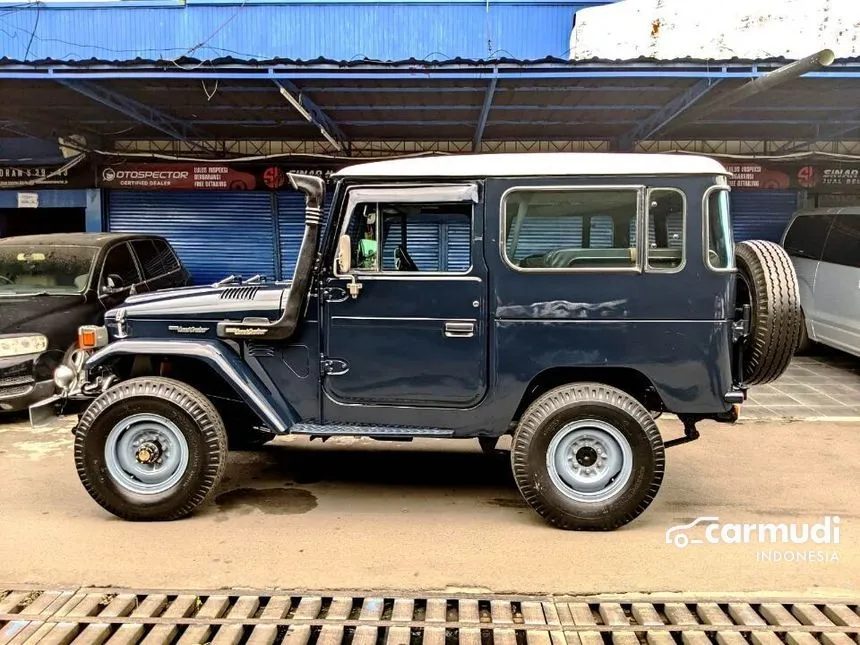 1982 Toyota Land Cruiser FJ40 Jeep