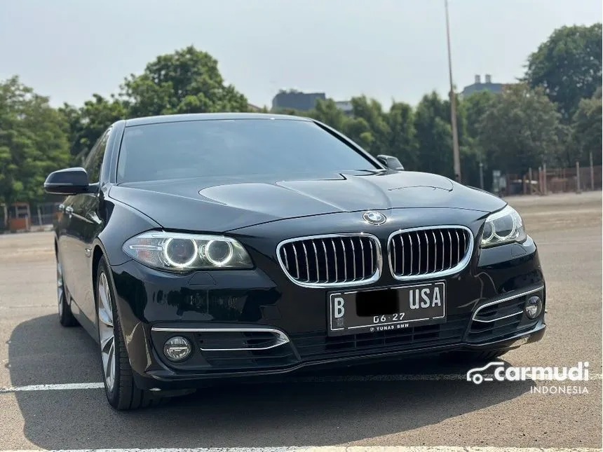 2016 BMW 520i Luxury Sedan