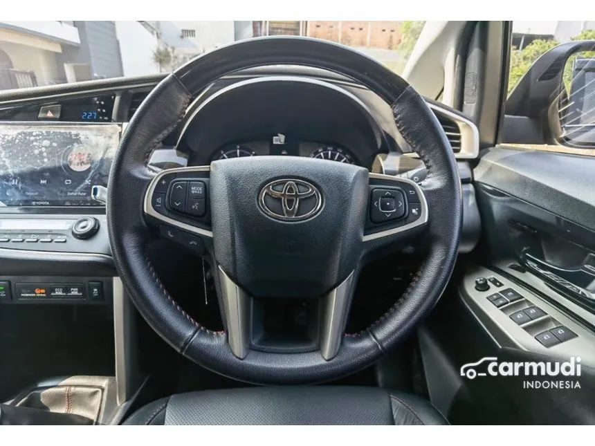 2021 Toyota Innova Venturer Wagon