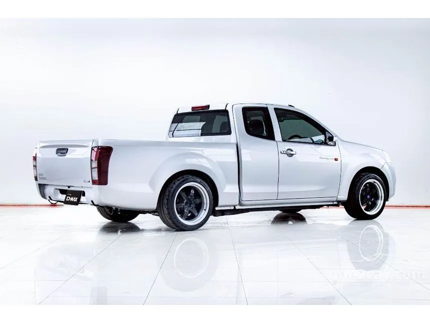 2017 Isuzu D-MAX S Space Cab Pickup