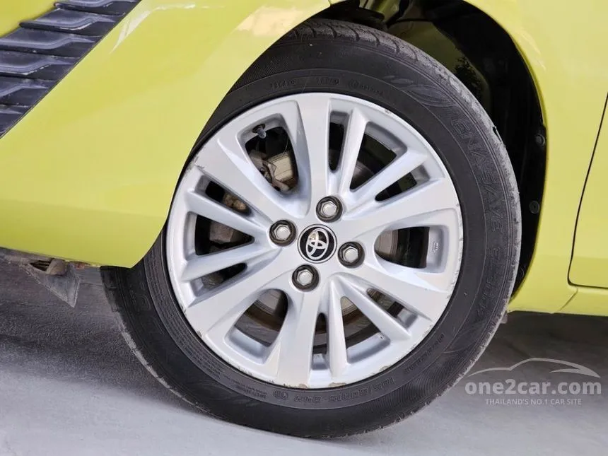 2018 Toyota YARIS E Hatchback
