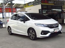 2019 Honda Jazz 1.5 (ปี 14-18) RS i-VTEC Hatchback