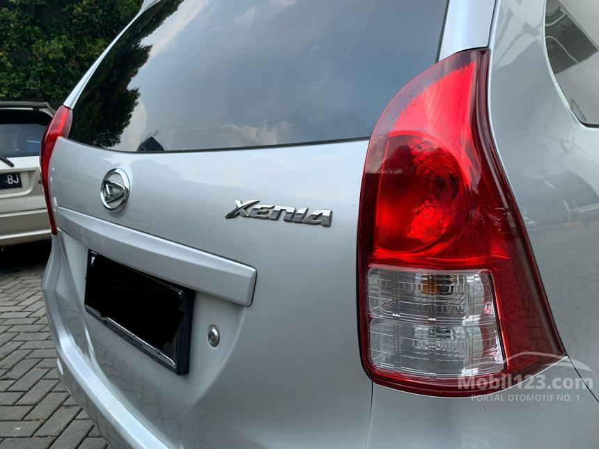2012 Daihatsu Xenia D STD MPV