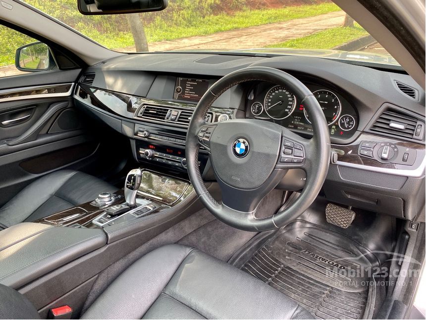 Bmw 520 салон