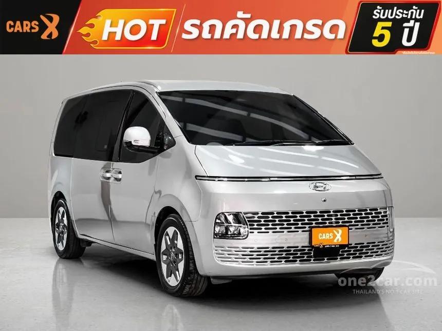 2024 Hyundai Staria SEL Van