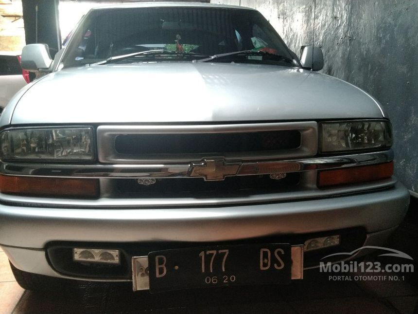 2002 Chevrolet Blazer Montera LN SUV