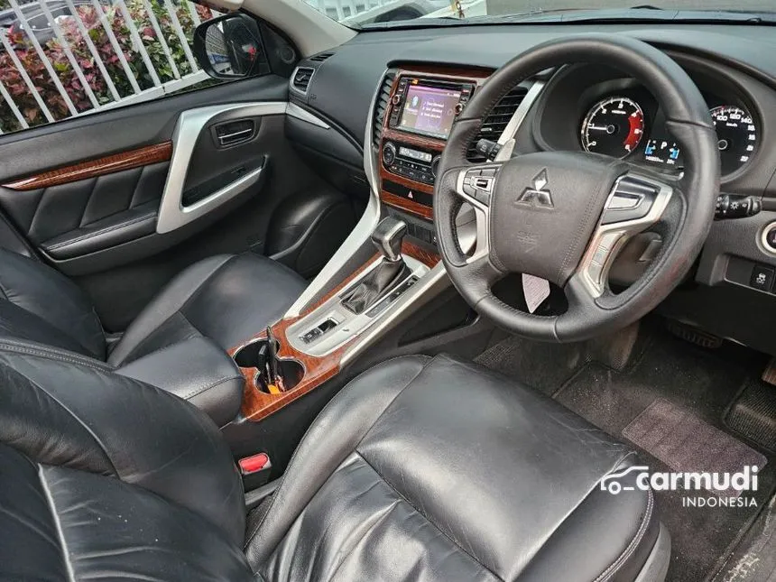 2016 Mitsubishi Pajero Sport Dakar 4X2 SUV