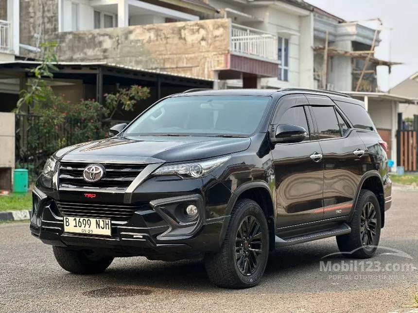2019 Toyota Fortuner SRZ TRD 4X2 SUV