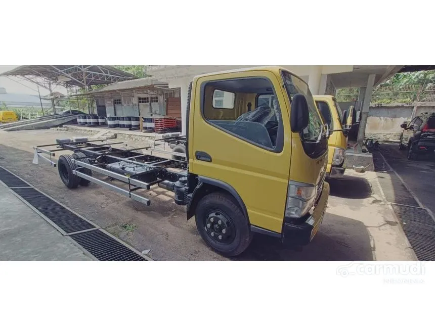 2024 Mitsubishi Canter FE 74 L Trucks