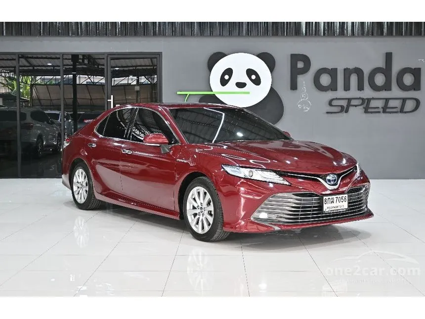 2018 Toyota CAMRY Hybrid Premium Sedan