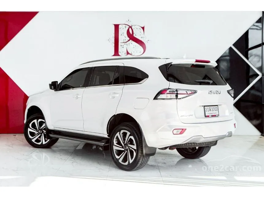 2023 Isuzu MU-X Ultimate SUV