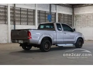 2005 Toyota HILUX VIGO 2.5 E Extra Cab Pickup
