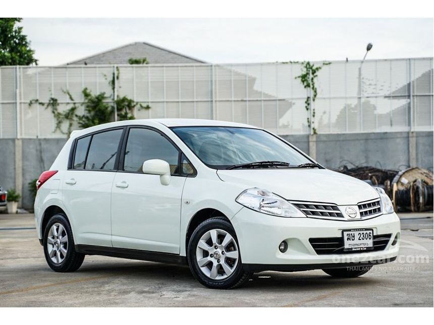 Nissan tiida 2012 хэтчбек