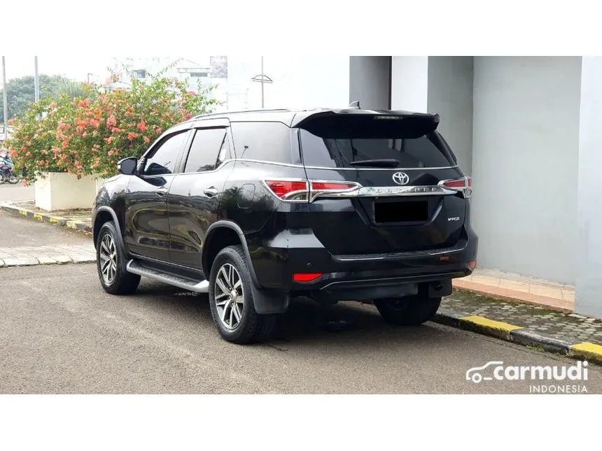 2017 Toyota Fortuner VRZ 4X2 SUV