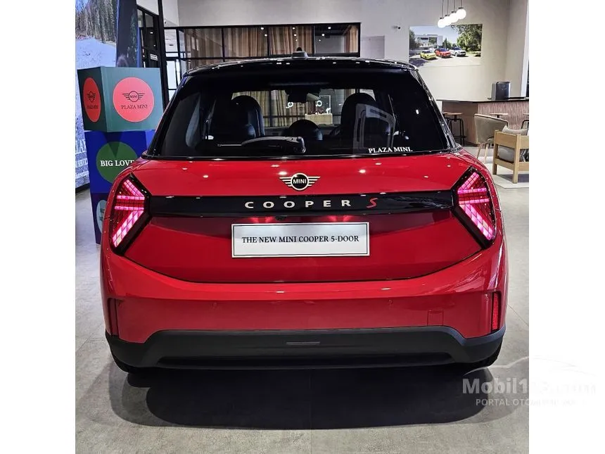 2025 MINI Cooper S 5 Door Hatchback