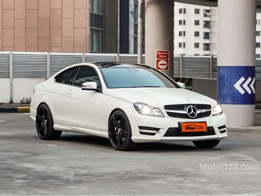 2011 Mercedes-Benz C250 AMG Coupe