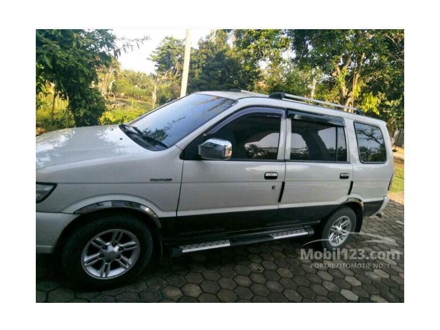 2000 Isuzu Panther 2.5L Hi Grade MPV Minivans