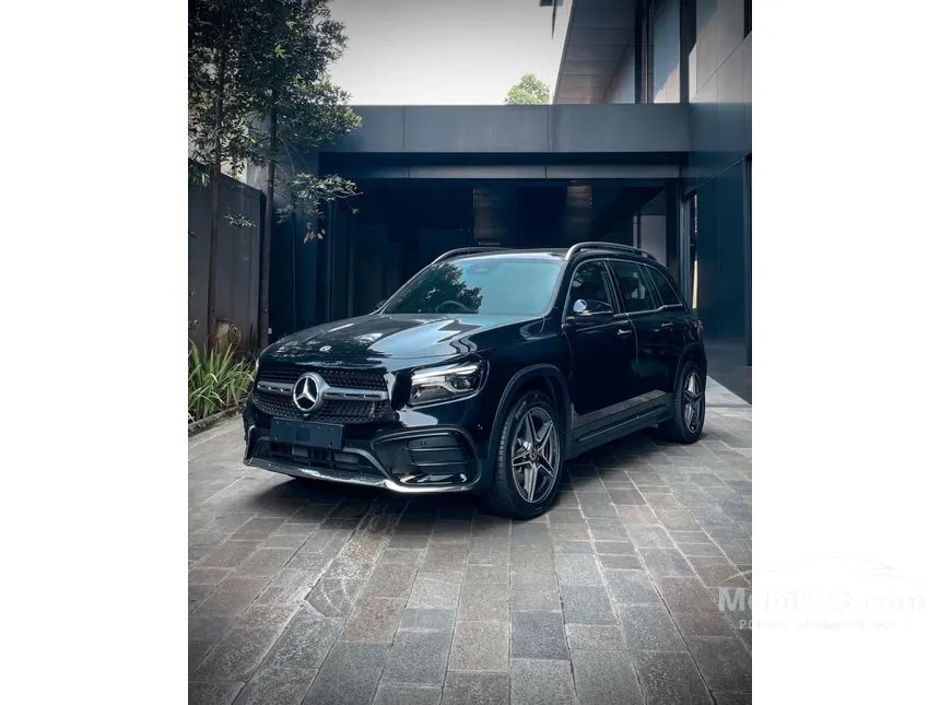 2024 Mercedes-Benz GLB200 AMG Line SUV