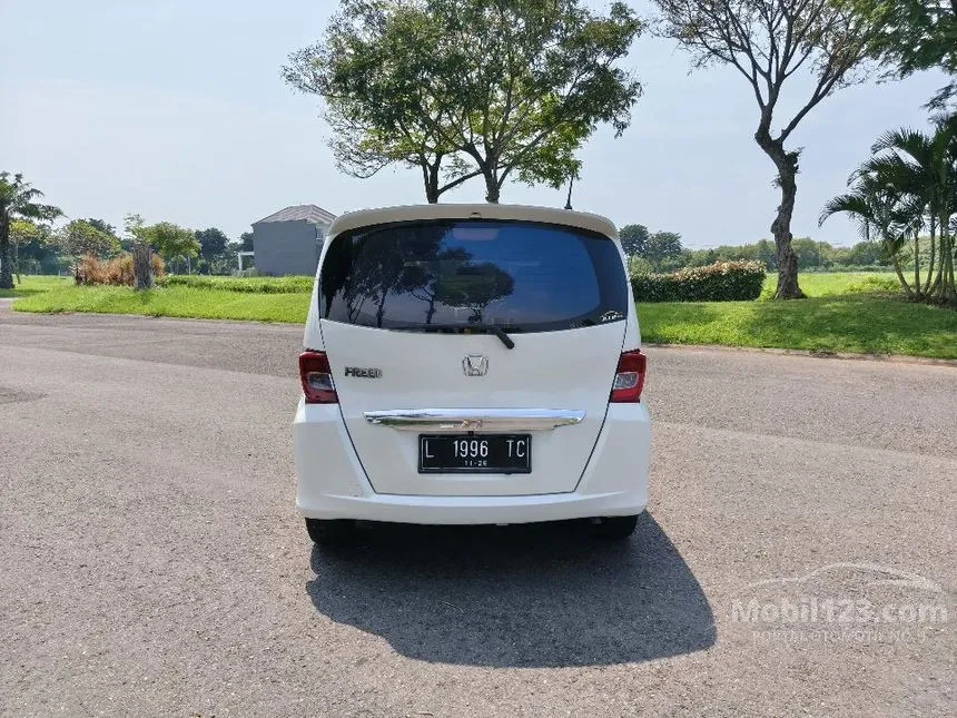 2013 Honda Freed E MPV