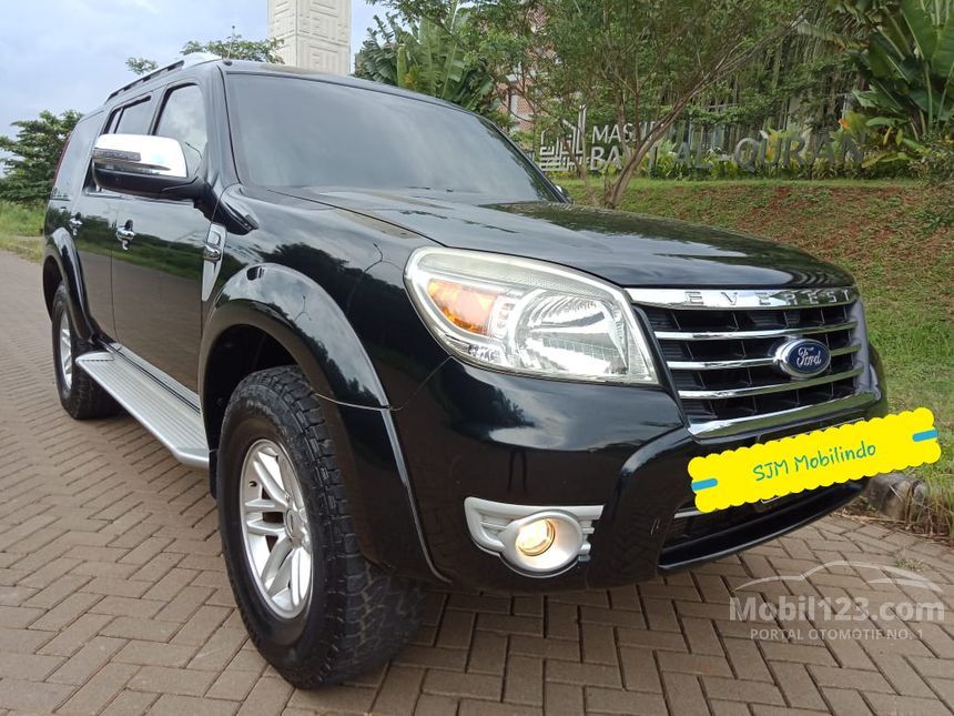 Jual Mobil  Ford  Everest  2010 XLT XLT 2 5 di DKI Jakarta  