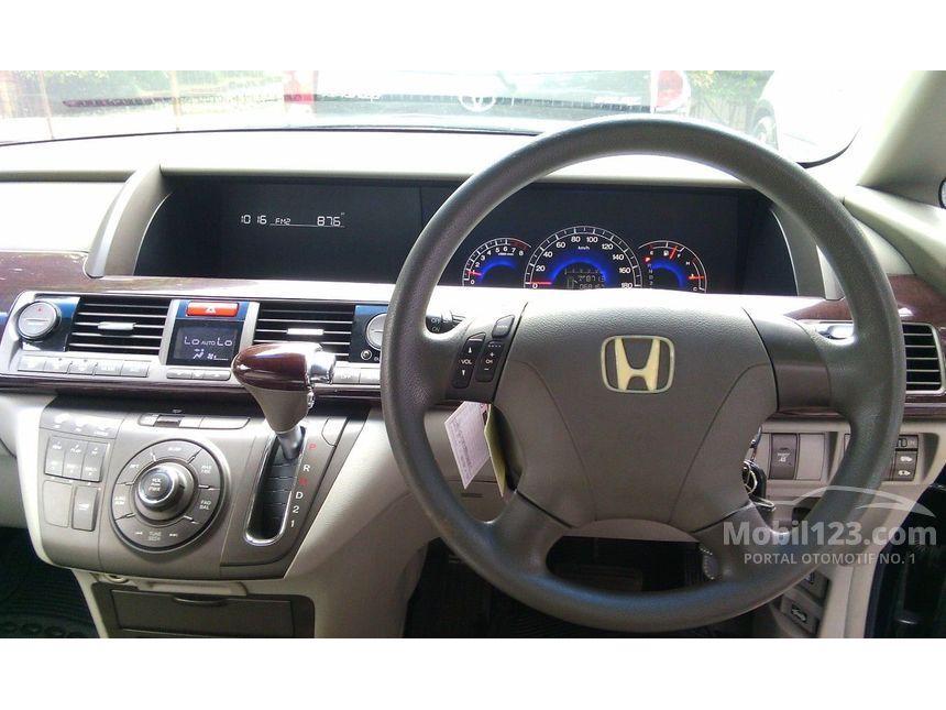 2005 Honda Elysion Van Wagon