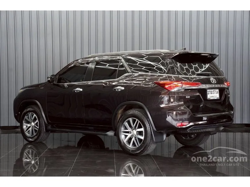 2015 Toyota FORTUNER V SUV