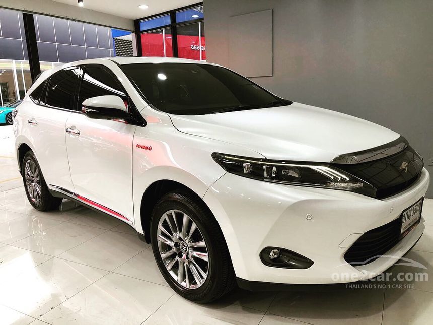 Toyota harrier hybrid 2015