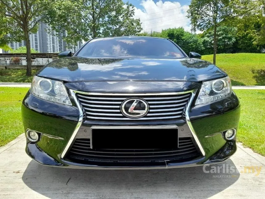 2014 Lexus ES250 Luxury Sedan