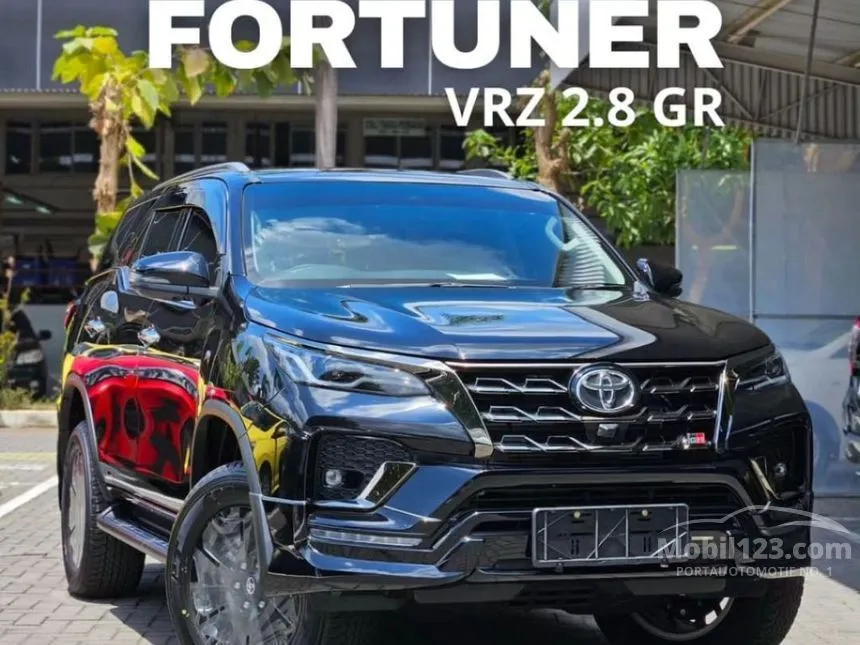 Jual Mobil Toyota Fortuner 2024 GR Sport 2.8 di DKI Jakarta Automatic SUV Hitam Rp 547.800.000
